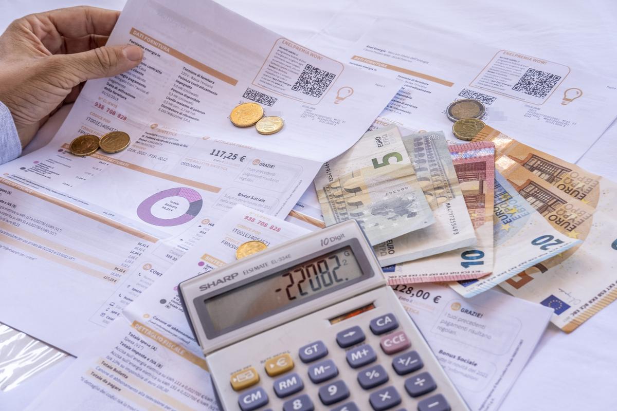 Bollette di gas e luce in aumento: lItalia tra i Paesi più cari dEuropa |Notizia