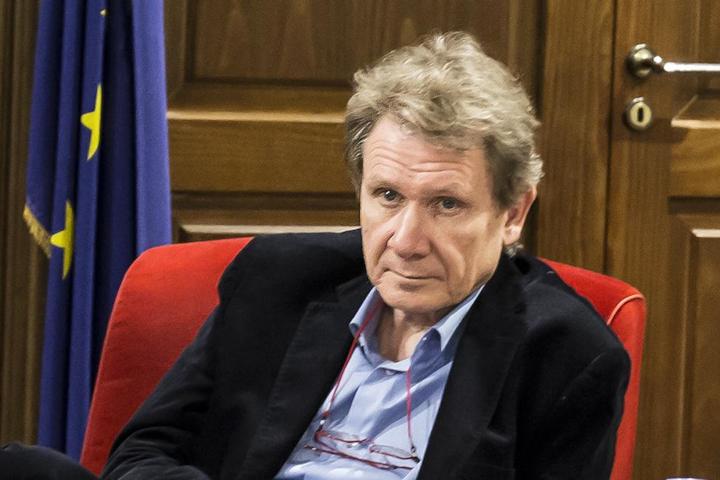 About Limes by Lucio Caracciolo -