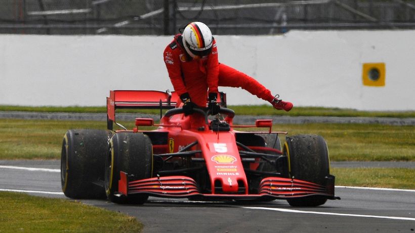 F1, Silverstone: Vettel rompe, Ferrari in grande difficoltà